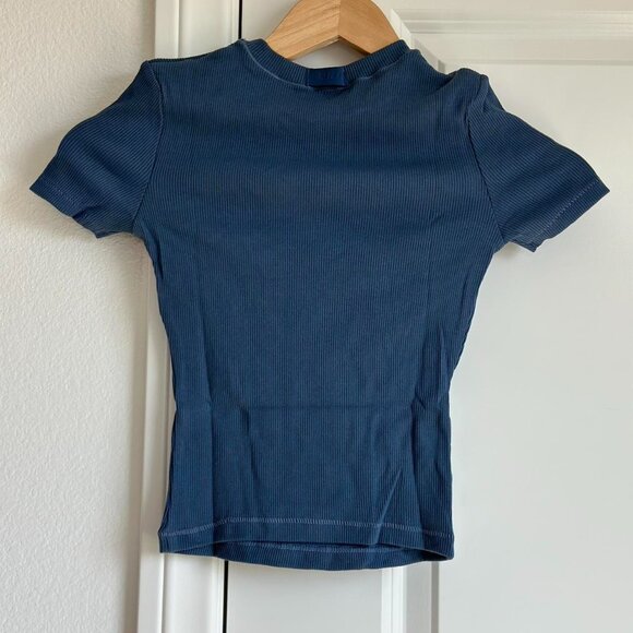 Skims Cotton Rib T-Shirt in Harbor, Size XXS - Picture 6 of 7